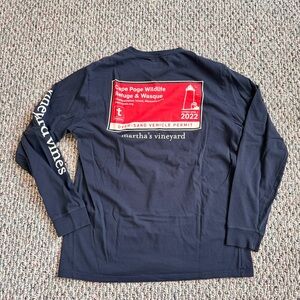 Vineyard vines cape pouge wasque sticker T-shirt